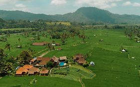 Kubu Sakian Villa And Restaurant Sidemen