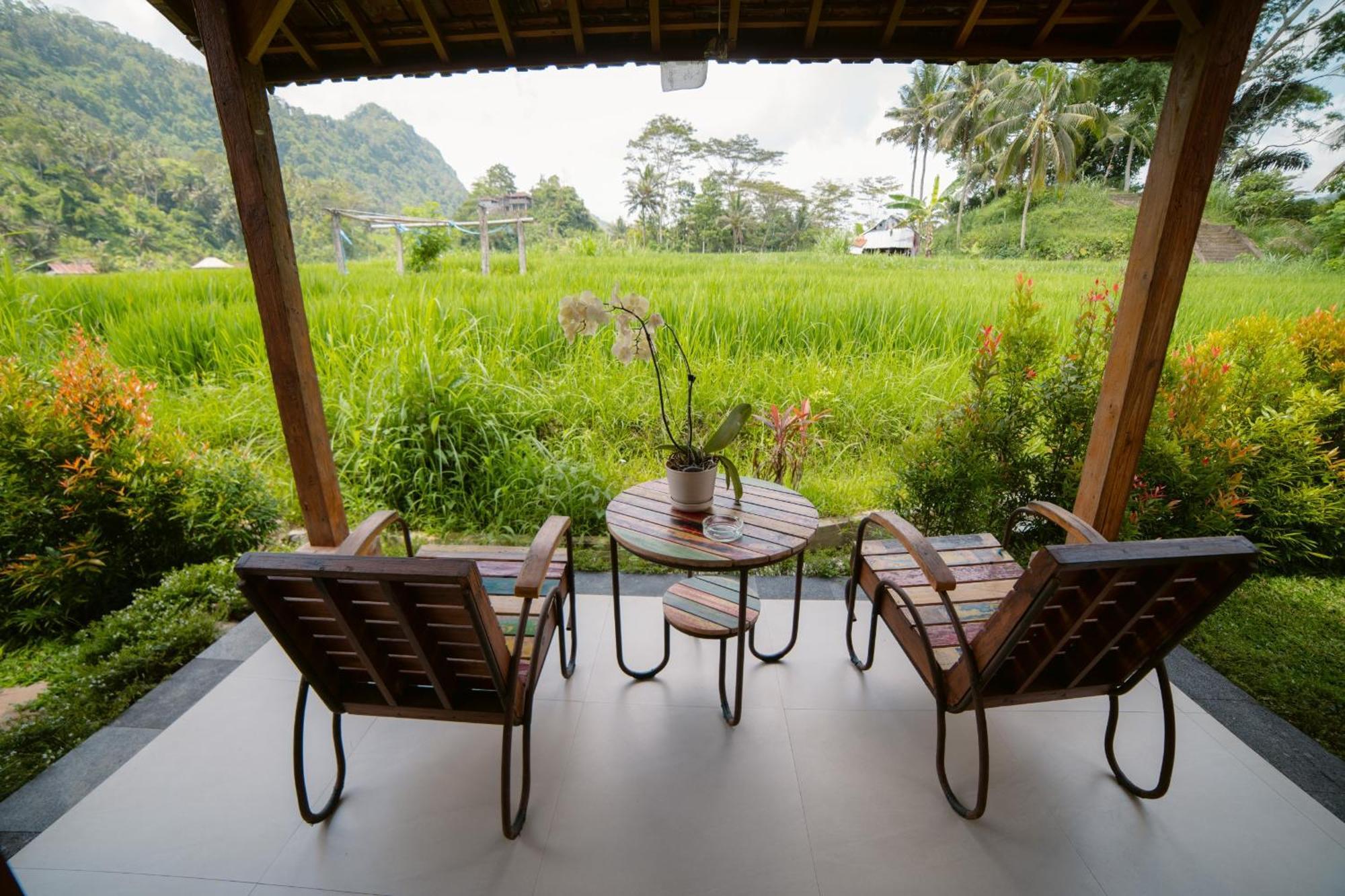 Kubu Sakian Villa And Restaurant Sidemen Silebeng Exterior photo