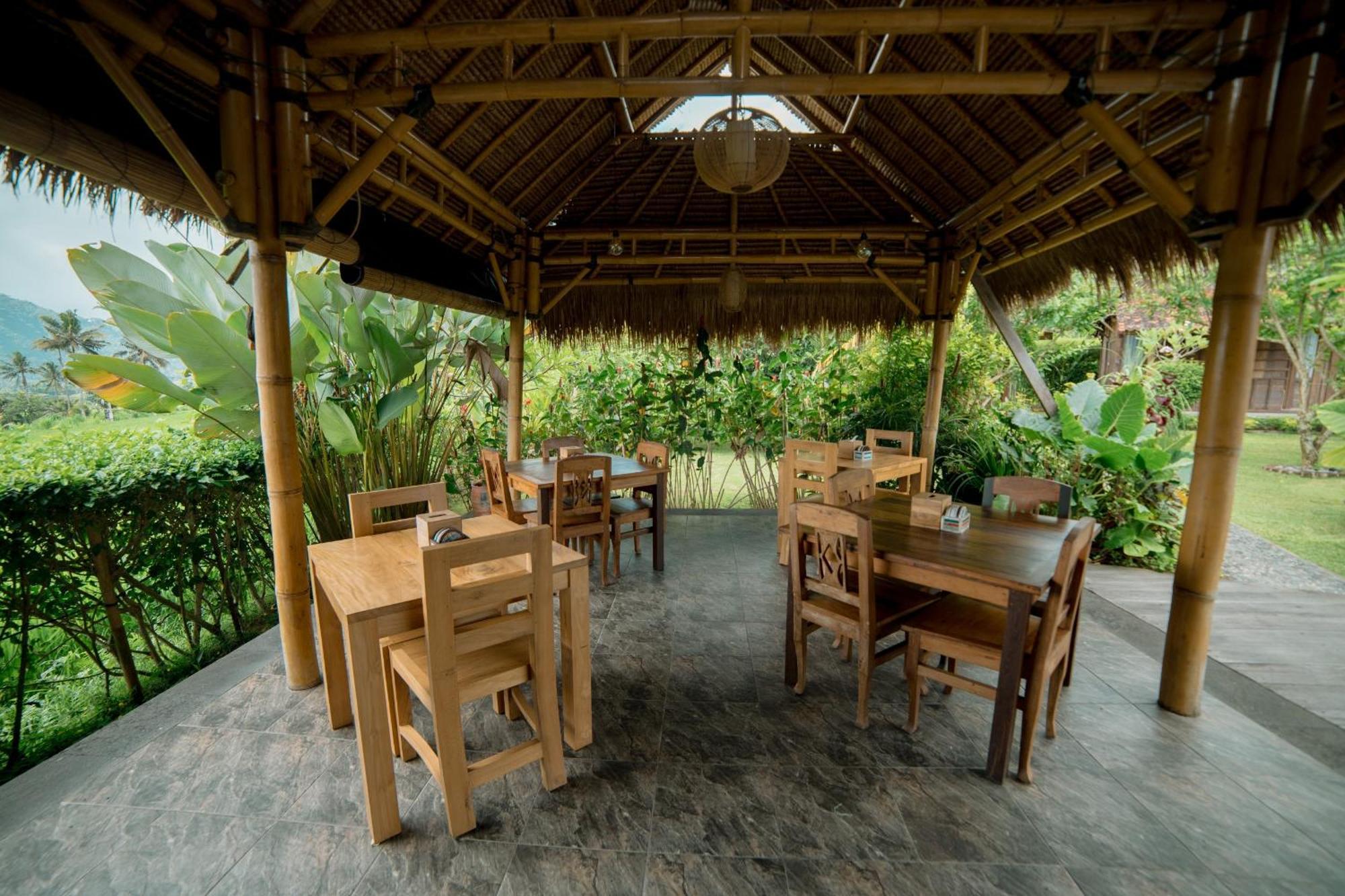 Kubu Sakian Villa And Restaurant Sidemen Silebeng Exterior photo
